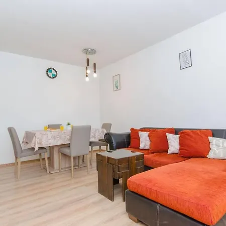 Liss Apartment